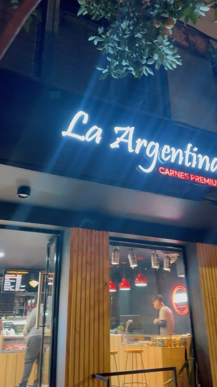 Frente de la sucursal Av. Ejército del Norte 263